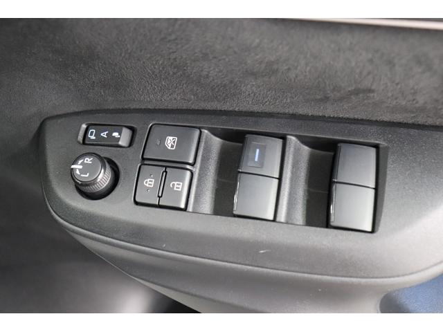 ヤリスクロス ハイブリッドＺ　Ｂｌｕｅｔｏｏｔｈオーディオ　ＵＳＢ接続　車線逸脱警告　衝突安全ボディ　追従式クルーズコントロール　ＡＨＢ　ＤＡＣ　シートヒータ　横滑防止装置　電格ミラー　リアカメラ　ワンオーナー車　フルセグ地デジ（40枚目）