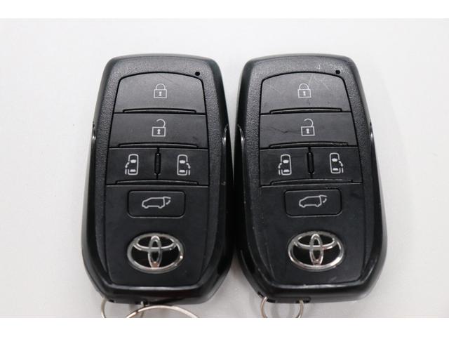 ヴォクシー S-Z 7人乗り ワンオーナ 両側電動スライドドア フルセグ メモリナビ CD/DVD再生 バックモニタ ETC2.0 純正AW LEDヘッド リアAC ブラインドスポットモニタ 衝突回避 ペダル踏み間違い(42枚目)