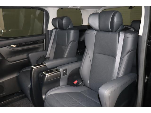 アルファード 2.5S Cパッケージ 両電動ドア 電動トランク レーダクルーズ コーナーセンサ オートLED 電格ミラー Bモニタ レーンキープ オットマン 地デジ 1オーナー DVD再生可能 パノラマルーフ シートクーラー シートヒータ(23枚目)