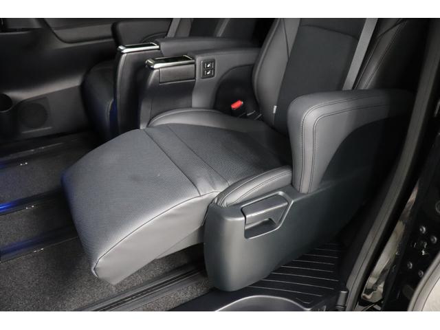 アルファード 2.5S Cパッケージ 両電動ドア 電動トランク レーダクルーズ コーナーセンサ オートLED 電格ミラー Bモニタ レーンキープ オットマン 地デジ 1オーナー DVD再生可能 パノラマルーフ シートクーラー シートヒータ(24枚目)