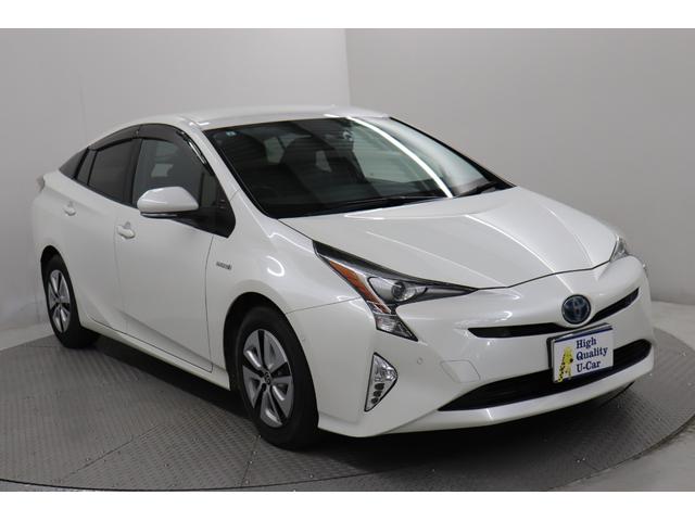 プリウス Ａプレミアム　シートＨ　ＬＫＡ　Ｂｌｕｅｔｏｏｔｈ対応　クリソナー　駐車アシスト　電動パワーシート　電動格納ドアミラー　黒革シート　ＡＣ１００Ｖ　ＳＤ　アイドリングストップ機能　ＬＥＤライト　地デジフルセグ　ＡＣ（14枚目）