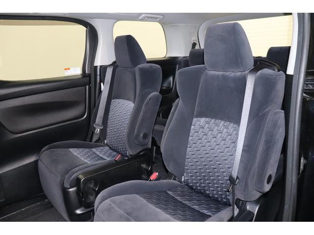 ヴェルファイア ２．５Ｚ　Ａエディション　７人乗り　両側電動スライドドア　ワンオーナー　フルセグ　メモリーナビ　メディアプレイヤー接続　ＣＤ／ＤＶＤ再生　後席モニター　バックモニター　ＥＴＣ　フルフラット　リアエアコン　社外ＡＷ　ＬＥＤヘッド（17枚目）