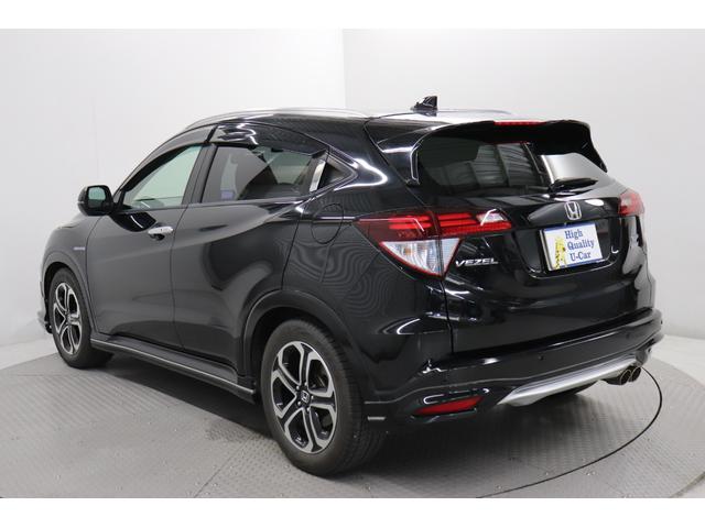 ヴェゼル ハイブリッドＺ　ワンオーナー　フルエアロ　ローダウン　社外マフラー　社外サス　純正アルミホイール　フルセグ　メモリーナビ　メディアプレイヤー接続　ＣＤ／ＤＶＤ再生　ドライブレコーダ　バックモニタ　ＥＴＣ　本革シート（2枚目）