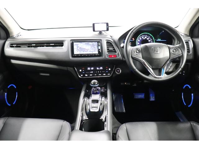 ヴェゼル ハイブリッドＺ　ワンオーナー　フルエアロ　ローダウン　社外マフラー　社外サス　純正アルミホイール　フルセグ　メモリーナビ　メディアプレイヤー接続　ＣＤ／ＤＶＤ再生　ドライブレコーダ　バックモニタ　ＥＴＣ　本革シート（3枚目）