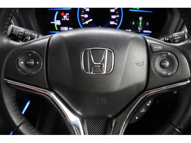 ヴェゼル ハイブリッドＺ　ワンオーナー　フルエアロ　ローダウン　社外マフラー　社外サス　純正アルミホイール　フルセグ　メモリーナビ　メディアプレイヤー接続　ＣＤ／ＤＶＤ再生　ドライブレコーダ　バックモニタ　ＥＴＣ　本革シート（4枚目）