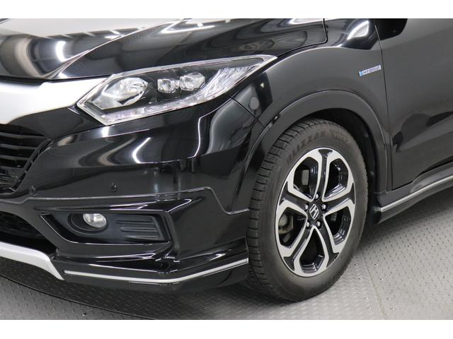 ヴェゼル ハイブリッドＺ　ワンオーナー　フルエアロ　ローダウン　社外マフラー　社外サス　純正アルミホイール　フルセグ　メモリーナビ　メディアプレイヤー接続　ＣＤ／ＤＶＤ再生　ドライブレコーダ　バックモニタ　ＥＴＣ　本革シート（17枚目）