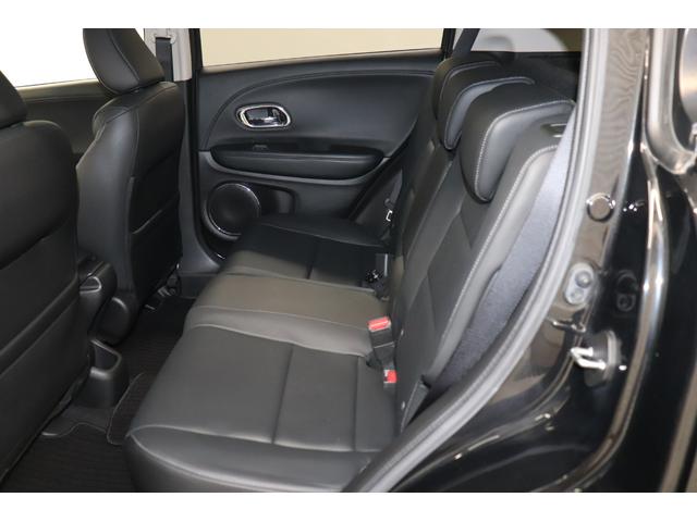 ヴェゼル ハイブリッドＺ　ワンオーナー　フルエアロ　ローダウン　社外マフラー　社外サス　純正アルミホイール　フルセグ　メモリーナビ　メディアプレイヤー接続　ＣＤ／ＤＶＤ再生　ドライブレコーダ　バックモニタ　ＥＴＣ　本革シート（23枚目）