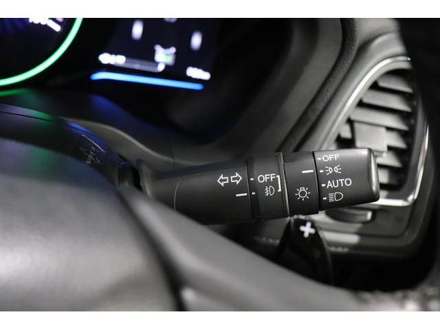 ヴェゼル ハイブリッドＺ　ワンオーナー　フルエアロ　ローダウン　社外マフラー　社外サス　純正アルミホイール　フルセグ　メモリーナビ　メディアプレイヤー接続　ＣＤ／ＤＶＤ再生　ドライブレコーダ　バックモニタ　ＥＴＣ　本革シート（27枚目）