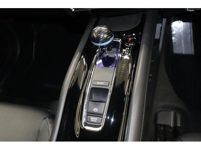 ヴェゼル ハイブリッドＺ　ワンオーナー　フルエアロ　ローダウン　社外マフラー　社外サス　純正アルミホイール　フルセグ　メモリーナビ　メディアプレイヤー接続　ＣＤ／ＤＶＤ再生　ドライブレコーダ　バックモニタ　ＥＴＣ　本革シート（33枚目）