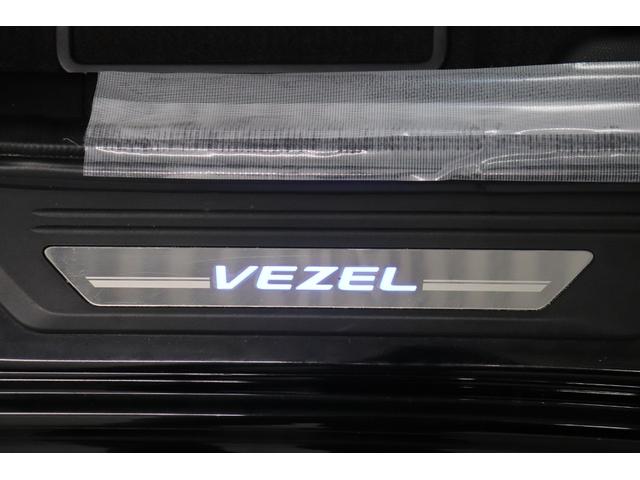 ヴェゼル ハイブリッドＺ　ワンオーナー　フルエアロ　ローダウン　社外マフラー　社外サス　純正アルミホイール　フルセグ　メモリーナビ　メディアプレイヤー接続　ＣＤ／ＤＶＤ再生　ドライブレコーダ　バックモニタ　ＥＴＣ　本革シート（40枚目）