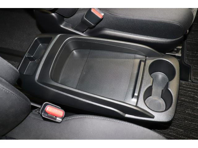 アルファード ２．５Ｓ　Ｂｌｕｅｔｏｏｔｈ音楽　両側電動パワースライドドア　ＬＫＡＳ　電格ミラー　クリソナ　ＡＨＢ　地上デジタル　Ｗエアコン　盗難防止システム　横滑り防止　ナビ＆ＴＶ　パワーステアリング　メモリナビ　ＷエアＢ（30枚目）