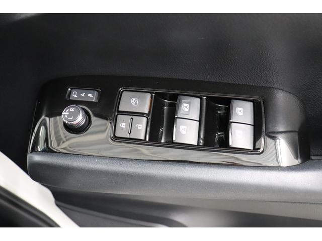 アルファード ２．５Ｓ　Ｂｌｕｅｔｏｏｔｈ音楽　両側電動パワースライドドア　ＬＫＡＳ　電格ミラー　クリソナ　ＡＨＢ　地上デジタル　Ｗエアコン　盗難防止システム　横滑り防止　ナビ＆ＴＶ　パワーステアリング　メモリナビ　ＷエアＢ（35枚目）
