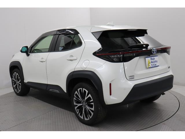 ヤリスクロス ハイブリッドＺ　メモリーナビ　全周囲カメラ　電格ドアミラー　ドライブレコーダ　インテリジェントキー　ブルートゥース　シ－トヒ－タ－　クリソナ　衝突安全ボディ　レーンアシスト　ＵＳＢ　オートマチックハイビーム　ナビＴＶ（2枚目）