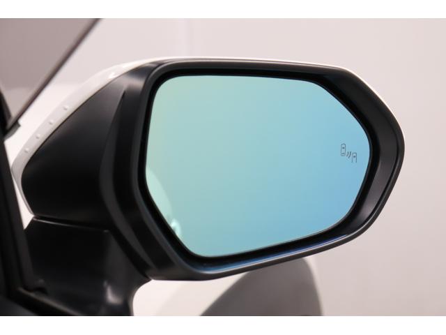 ヤリスクロス ハイブリッドＺ　メモリーナビ　全周囲カメラ　電格ドアミラー　ドライブレコーダ　インテリジェントキー　ブルートゥース　シ－トヒ－タ－　クリソナ　衝突安全ボディ　レーンアシスト　ＵＳＢ　オートマチックハイビーム　ナビＴＶ（8枚目）