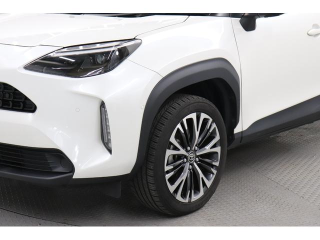 ヤリスクロス ハイブリッドＺ　メモリーナビ　全周囲カメラ　電格ドアミラー　ドライブレコーダ　インテリジェントキー　ブルートゥース　シ－トヒ－タ－　クリソナ　衝突安全ボディ　レーンアシスト　ＵＳＢ　オートマチックハイビーム　ナビＴＶ（17枚目）