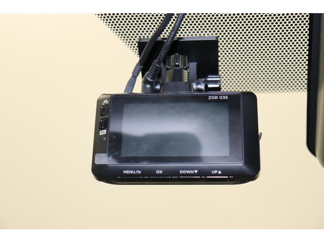 ヤリスクロス ハイブリッドＺ　メモリーナビ　全周囲カメラ　電格ドアミラー　ドライブレコーダ　インテリジェントキー　ブルートゥース　シ－トヒ－タ－　クリソナ　衝突安全ボディ　レーンアシスト　ＵＳＢ　オートマチックハイビーム　ナビＴＶ（43枚目）