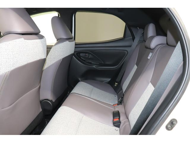 ヤリス ハイブリッドＺ　ワンオーナー　フルセグ　ディスプレイオーディオ　メディアプレイヤー接続　バックモニタ　ＥＴＣ　純正アルミホイール　ＬＥＤヘッドライト　衝突回避　ペダル踏み間違い　車線逸脱警報　横滑り防止　イモビライザ（23枚目）