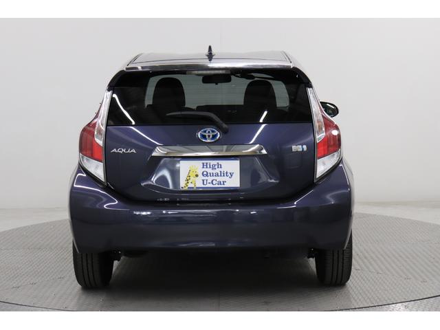 アクア Ｓ　フルセグ　メモリーナビ　メディアプレイヤー接続　ＣＤ／ＤＶＤ再生　バックモニター　ＥＴＣ　ＬＥＤヘッドライト　スマートキー　イモビライザ　アイドリングストップ　ＡＢＳ　エアバッグ　モケットシート（10枚目）