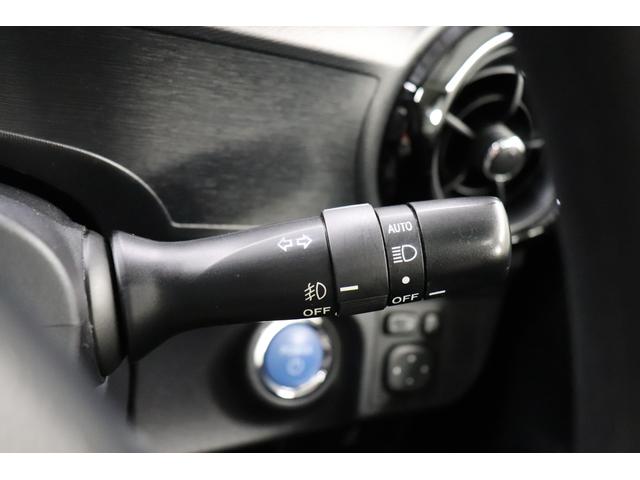 アクア Ｓ　フルセグ　メモリーナビ　メディアプレイヤー接続　ＣＤ／ＤＶＤ再生　バックモニター　ＥＴＣ　ＬＥＤヘッドライト　スマートキー　イモビライザ　アイドリングストップ　ＡＢＳ　エアバッグ　モケットシート（25枚目）