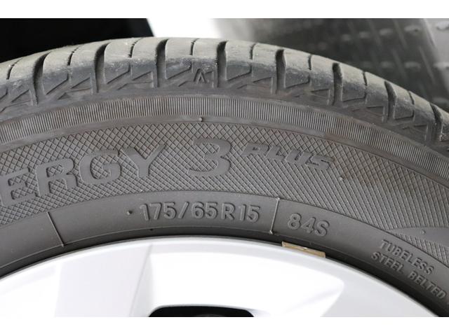 アクア Ｓ　フルセグ　メモリーナビ　メディアプレイヤー接続　ＣＤ／ＤＶＤ再生　バックモニター　ＥＴＣ　ＬＥＤヘッドライト　スマートキー　イモビライザ　アイドリングストップ　ＡＢＳ　エアバッグ　モケットシート（36枚目）