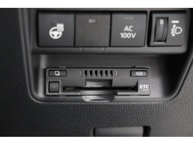 アクア Ｚ　ラフィネ　クリアランスソナー　ＬＥＤヘッドランプ　パノラミックビューモニター　フルセグ　メモリーナビ　レーダークルーズコントロール　ＥＴＣ　スマ－トキ－　ドラレコ　ミュージックプレイヤー接続可　シートヒーター（7枚目）