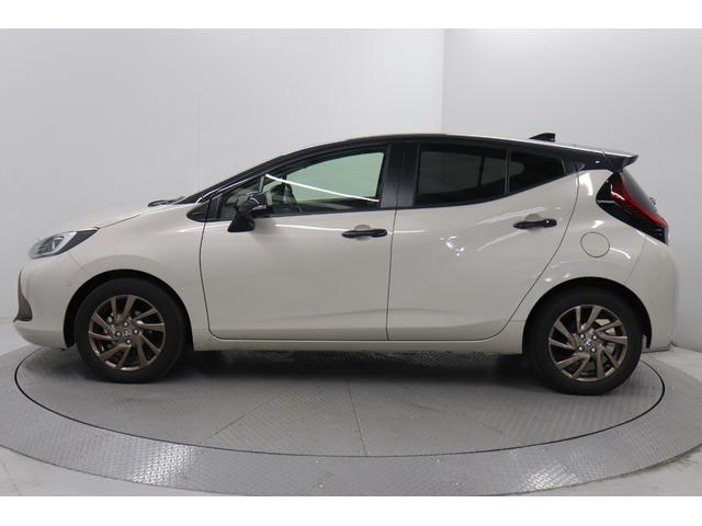 アクア Ｚ　ラフィネ　クリアランスソナー　ＬＥＤヘッドランプ　パノラミックビューモニター　フルセグ　メモリーナビ　レーダークルーズコントロール　ＥＴＣ　スマ－トキ－　ドラレコ　ミュージックプレイヤー接続可　シートヒーター（12枚目）