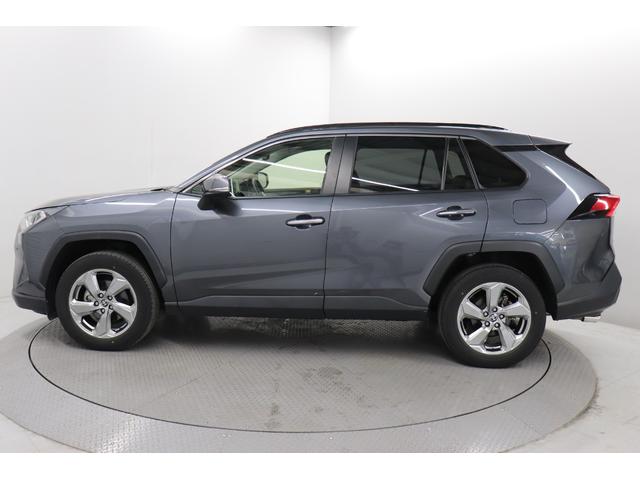 RAV4 ハイブリッドG 全周囲モニタ Pセンサー 衝突被害軽減装置 電動テールゲート ドライブレコーダ フロントカメラ レーダークルコン パノラマサンルーフ AHB ETC2.0 AC100V電源 USB接続 シートヒータ(15枚目)