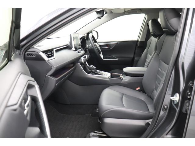 RAV4 ハイブリッドG 全周囲モニタ Pセンサー 衝突被害軽減装置 電動テールゲート ドライブレコーダ フロントカメラ レーダークルコン パノラマサンルーフ AHB ETC2.0 AC100V電源 USB接続 シートヒータ(22枚目)