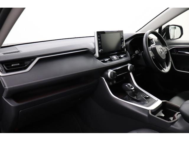 RAV4 ハイブリッドG 全周囲モニタ Pセンサー 衝突被害軽減装置 電動テールゲート ドライブレコーダ フロントカメラ レーダークルコン パノラマサンルーフ AHB ETC2.0 AC100V電源 USB接続 シートヒータ(27枚目)