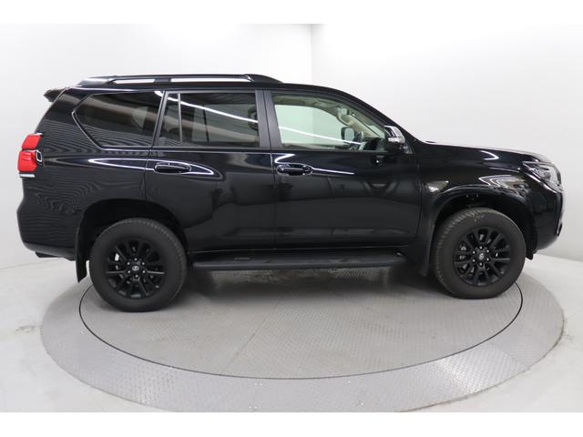 ランドクルーザープラド ＴＸ　Ｌパッケージ　マットブラックエディション　レーダクルーズ　ブルートゥース　踏み間違い防止装置　ワンオーナー車　サイドカメラ　ナビ付　３６０度カメラ　フロントカメラ　セキュリティー　シートヒータ　電動パワーシート　レーンキープ　２．０ＥＴＣ（15枚目）