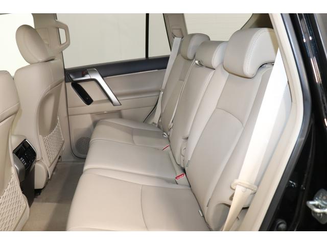 ランドクルーザープラド ＴＸ　Ｌパッケージ　マットブラックエディション　レーダクルーズ　ブルートゥース　踏み間違い防止装置　ワンオーナー車　サイドカメラ　ナビ付　３６０度カメラ　フロントカメラ　セキュリティー　シートヒータ　電動パワーシート　レーンキープ　２．０ＥＴＣ（24枚目）