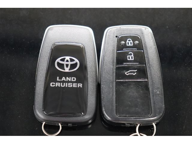 ランドクルーザープラド ＴＸ　Ｌパッケージ　マットブラックエディション　レーダクルーズ　ブルートゥース　踏み間違い防止装置　ワンオーナー車　サイドカメラ　ナビ付　３６０度カメラ　フロントカメラ　セキュリティー　シートヒータ　電動パワーシート　レーンキープ　２．０ＥＴＣ（43枚目）