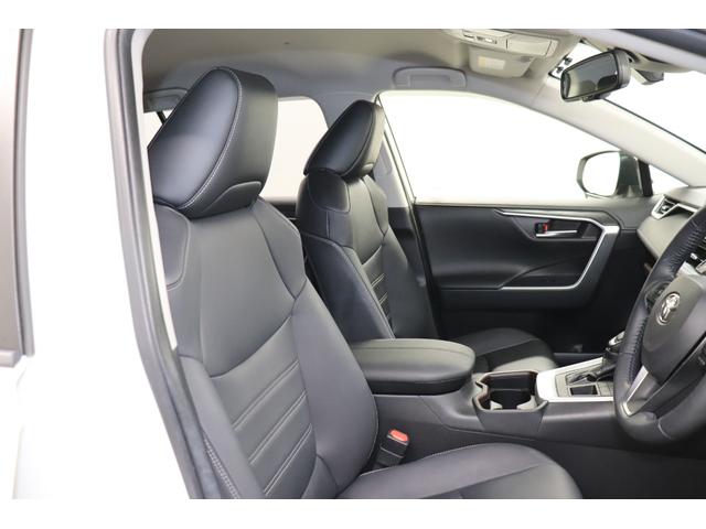 ＲＡＶ４ Ｇ　ＵＳＢ接続　ソナー　シートＨ　車線逸脱警告　ＡＨＢ　オートライト　Ｂカメラ　パワーウインドウ　カーテンエアバック　運転席パワーシート　ワンオーナ　イモビライザー　電動格納ミラー　キーレス　ＥＴＣ付（27枚目）