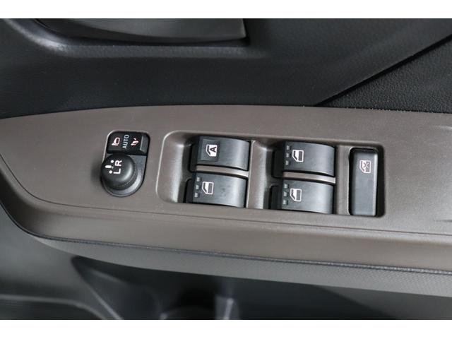 ルーミー Ｇ－Ｔ　Ｂｌｕｅｔｏｏｔｈ対応　シートＨ　ＬＤＡ　オートマチックハイビーム　Ｂカメラ　電動格納ドアミラー　ＬＥＤライト　ＴＶ　ウォークスルー　オートライト　両側自動ドア　オートエアコン　イモビライザー　エアＢ（38枚目）