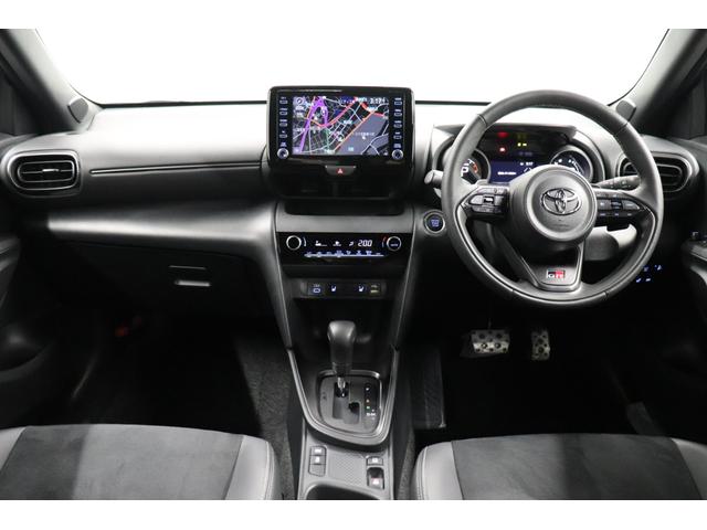 ヤリスクロス GRスポーツ ワンオーナー メモリナビ メディアプレイヤ接続 ETC バックモニター LEDヘッド 純正AW 衝突回避 ペダル踏み間違い 車線逸脱警報 先進ライト ブラインドスポットモニタ パノラミックビューモニタ(3枚目)