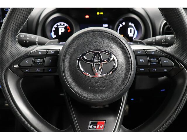 ヤリスクロス GRスポーツ ワンオーナー メモリナビ メディアプレイヤ接続 ETC バックモニター LEDヘッド 純正AW 衝突回避 ペダル踏み間違い 車線逸脱警報 先進ライト ブラインドスポットモニタ パノラミックビューモニタ(4枚目)