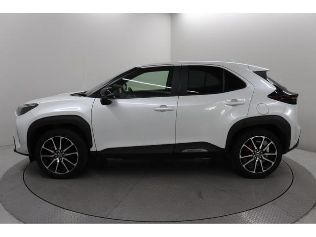 ヤリスクロス GRスポーツ ワンオーナー メモリナビ メディアプレイヤ接続 ETC バックモニター LEDヘッド 純正AW 衝突回避 ペダル踏み間違い 車線逸脱警報 先進ライト ブラインドスポットモニタ パノラミックビューモニタ(13枚目)