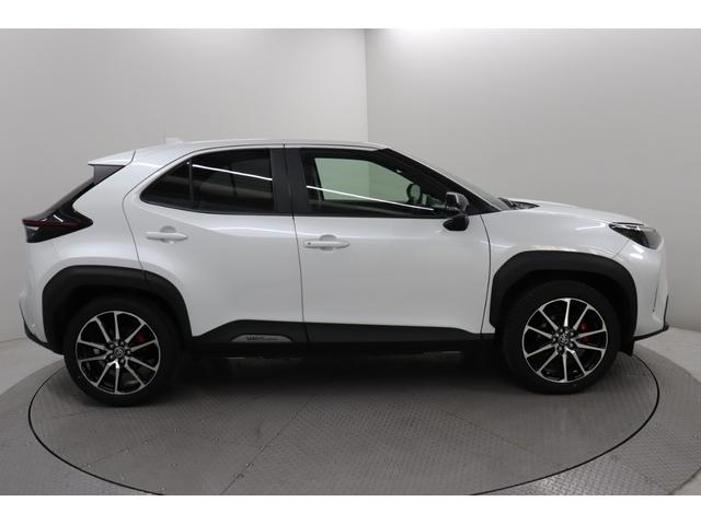 ヤリスクロス GRスポーツ ワンオーナー メモリナビ メディアプレイヤ接続 ETC バックモニター LEDヘッド 純正AW 衝突回避 ペダル踏み間違い 車線逸脱警報 先進ライト ブラインドスポットモニタ パノラミックビューモニタ(14枚目)