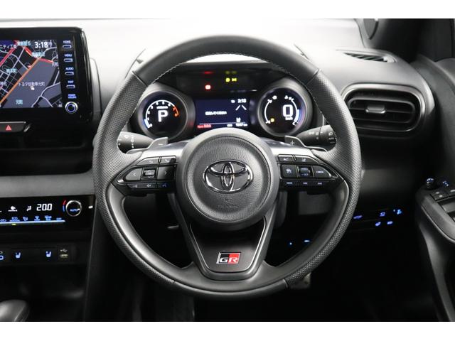 ヤリスクロス GRスポーツ ワンオーナー メモリナビ メディアプレイヤ接続 ETC バックモニター LEDヘッド 純正AW 衝突回避 ペダル踏み間違い 車線逸脱警報 先進ライト ブラインドスポットモニタ パノラミックビューモニタ(28枚目)