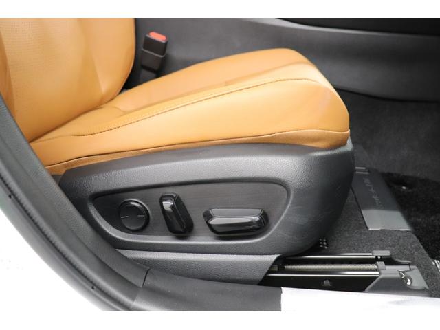 ＵＸ ＵＸ２５０ｈ　バージョンＬ　ワンオーナー　バックモニター　ＥＴＣ２．０　スマートキー　ＬＥＤライト　純正アルミ　パワーシート　ドラレコ　メモリーナビ　フルセグＴＶ　ＤＶＤ　パノラマビューモニター　衝突軽減システム　ＢＳＭ（21枚目）