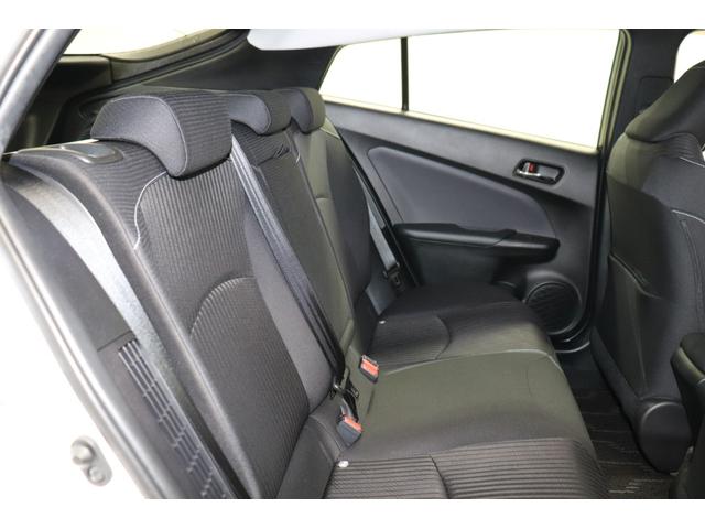 プリウスＰＨＶ Ａ　バックモニター　ＥＴＣ　スマートキー　ＬＥＤライト　純正アルミ　パワーシート　ドラレコ　ＴＣナビ　フルセグＴＶ　衝突軽減システム　ＢＳＭ　ヘッドアップディスプレイ　ペダル踏み間違　横滑り防止　クルコン（23枚目）