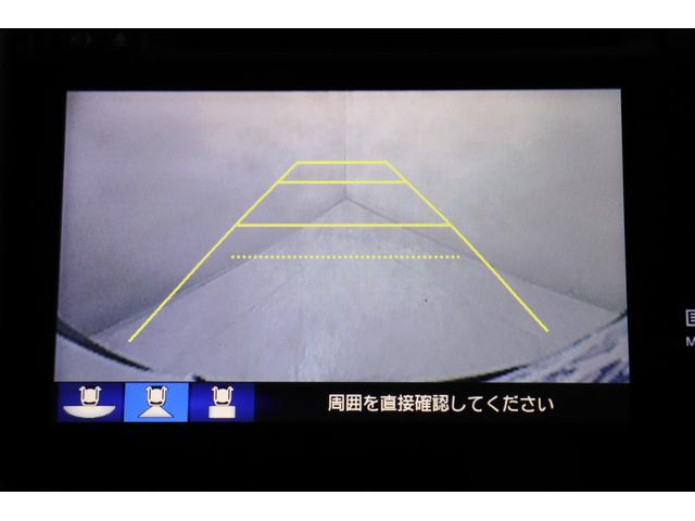 ヴェゼル Ｘ　追突軽減ブレーキ　ブルートゥースオーディオ　地ＴＶ　メモリ－ナビ　リアカメラ　ＤＶＤ再生　スマ－トキ－　オートライト　サイドエアバッグ　ナビ＆ＴＶ　ＥＴＣ車載器　パワーウィンドウ　盗難防止システム（5枚目）