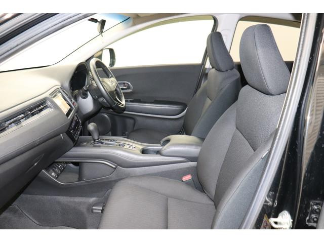 ヴェゼル Ｘ　追突軽減ブレーキ　ブルートゥースオーディオ　地ＴＶ　メモリ－ナビ　リアカメラ　ＤＶＤ再生　スマ－トキ－　オートライト　サイドエアバッグ　ナビ＆ＴＶ　ＥＴＣ車載器　パワーウィンドウ　盗難防止システム（17枚目）