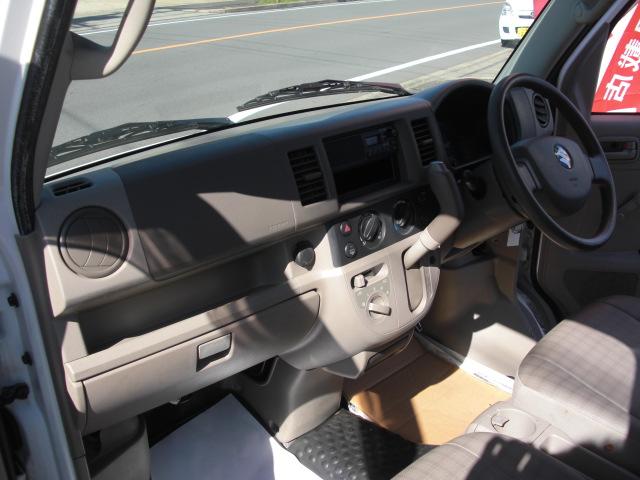 エブリイ PA ハイルーフ 両側スライドドア インパネオートマ 荷室ガラス保護棒 エンジンオイル・オイル・オイルフィルター・ワイパーゴム・バッテリー新品交換お渡し(11枚目)