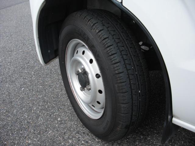 エブリイ ＰＡ　ハイルーフ　インパネオートマ　集中ドアロック　荷室ガラス部保護棒　エンジンオイル・オイル・オイルフィルター・ワイパーゴム・バッテリー新品交換お渡し（8枚目）