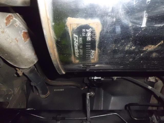 スイフト スポーツ　５ＭＴ　メーカーセットオプション車　レカロシート２基　トラストマフラー　ケンウッドフルセグテレビナビゲーション　ＣＤ　ＤＶＤ　ブルートゥースオーディオ　ＥＴＣ　スマートキー　社外アルミ　禁煙車（11枚目）
