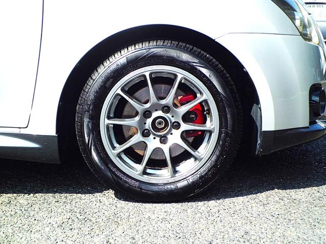 スイフト スポーツ　５ＭＴ　メーカーセットオプション車　レカロシート２基　トラストマフラー　ケンウッドフルセグテレビナビゲーション　ＣＤ　ＤＶＤ　ブルートゥースオーディオ　ＥＴＣ　スマートキー　社外アルミ　禁煙車（15枚目）