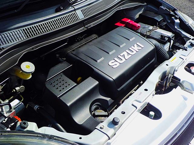 スイフト スポーツ　５ＭＴ　メーカーセットオプション車　レカロシート２基　トラストマフラー　ケンウッドフルセグテレビナビゲーション　ＣＤ　ＤＶＤ　ブルートゥースオーディオ　ＥＴＣ　スマートキー　社外アルミ　禁煙車（20枚目）