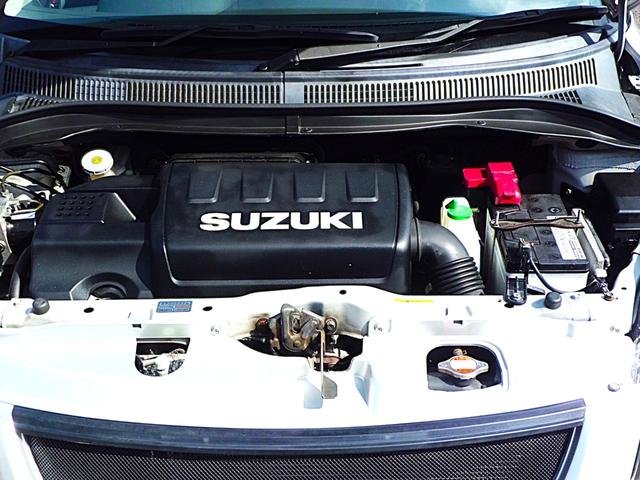 スイフト スポーツ　５ＭＴ　メーカーセットオプション車　レカロシート２基　トラストマフラー　ケンウッドフルセグテレビナビゲーション　ＣＤ　ＤＶＤ　ブルートゥースオーディオ　ＥＴＣ　スマートキー　社外アルミ　禁煙車（21枚目）