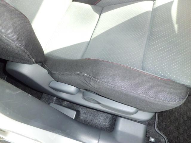 スイフト スポーツ　５ＭＴ　メーカーセットオプション車　レカロシート２基　トラストマフラー　ケンウッドフルセグテレビナビゲーション　ＣＤ　ＤＶＤ　ブルートゥースオーディオ　ＥＴＣ　スマートキー　社外アルミ　禁煙車（41枚目）